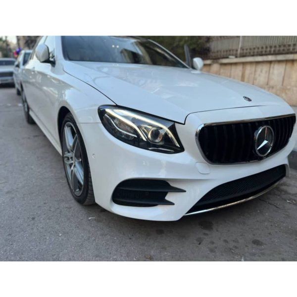 ⁦سيارة Mercedes E300⁩ - الصورة ⁦4⁩