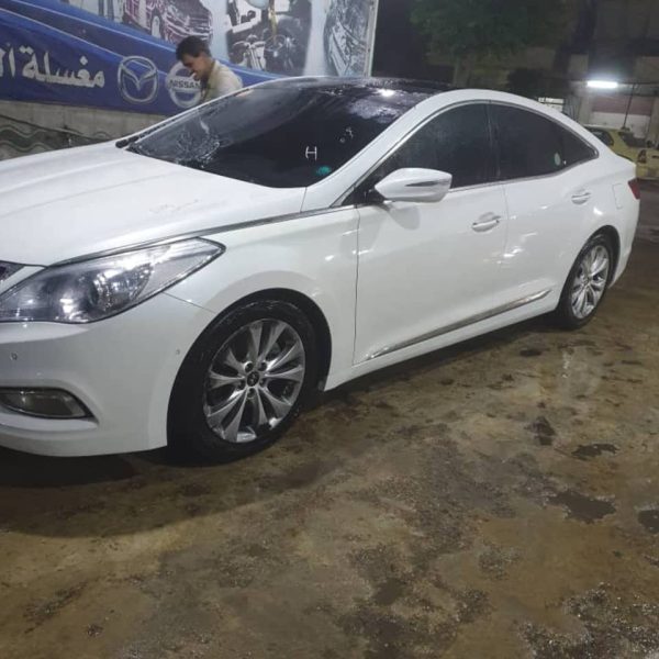⁦سيارة هيونداي أزيرا 2013⁩ - الصورة ⁦2⁩