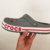⁦صندل Crocs⁩ - الصورة ⁦5⁩
