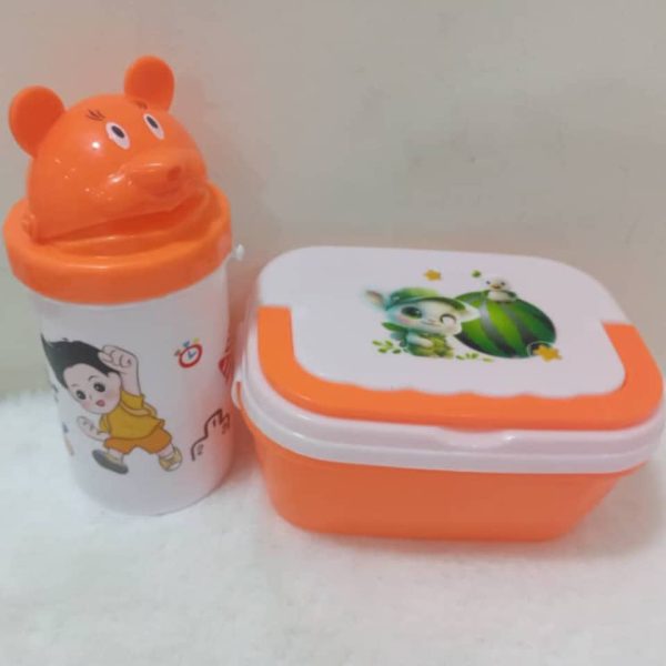 ⁦لانش بوكس مع مطرة ماء⁩ - الصورة ⁦3⁩