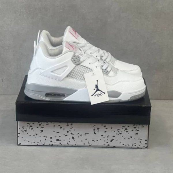 ⁦حذاء فيتنامي Nike Jordan4⁩ - الصورة ⁦2⁩