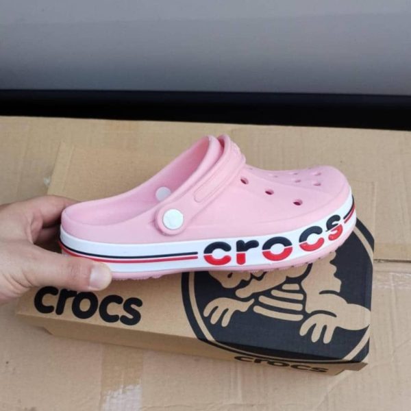 ⁦صندل نسائي Crocs⁩ - الصورة ⁦1⁩