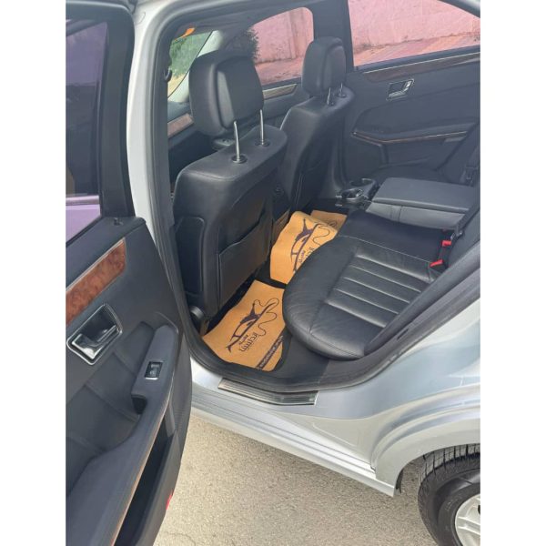 ⁦سيارة Mercedes E300/2011⁩ - الصورة ⁦7⁩
