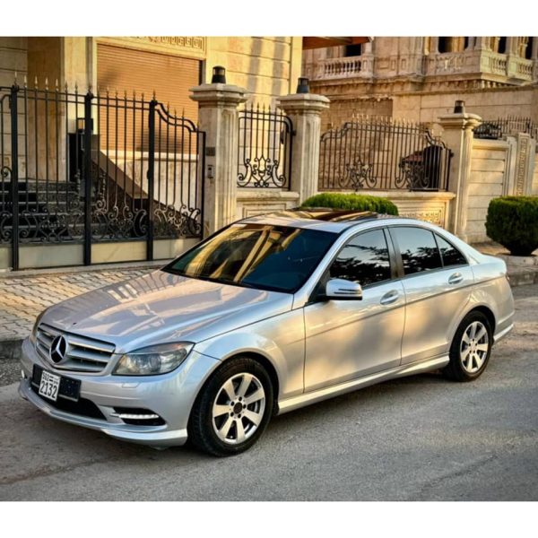 ⁦سيارة مرسيدس C200⁩ - الصورة ⁦3⁩