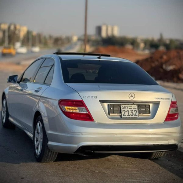 ⁦سيارة مرسيدس C200⁩ - الصورة ⁦6⁩