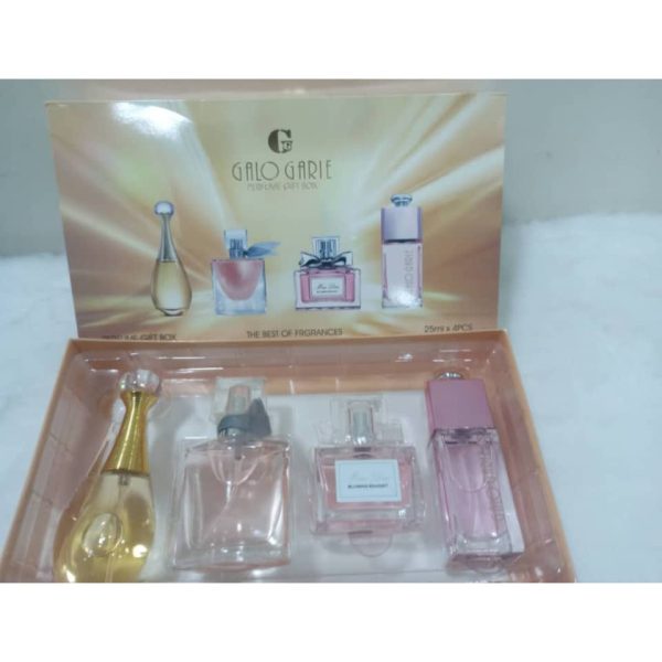 ⁦بكج عطر نسائي⁩ - الصورة ⁦2⁩