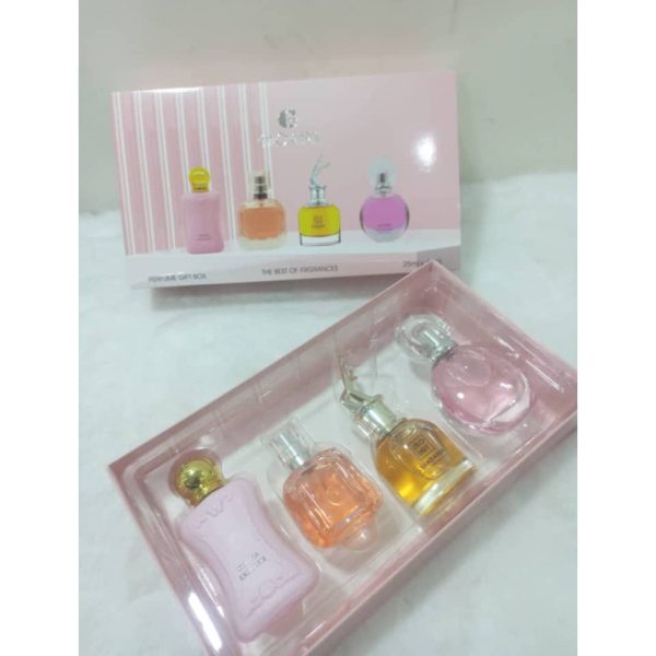 ⁦بكج عطر نسائي⁩ - الصورة ⁦3⁩