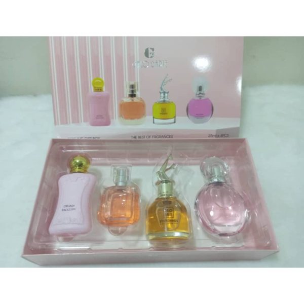 ⁦بكج عطر نسائي⁩ - الصورة ⁦2⁩