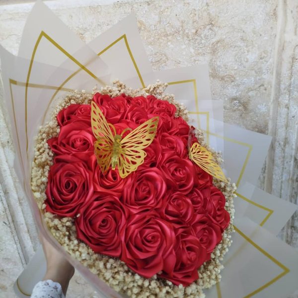 ⁦بوكيه ورد ساتان⁩ - الصورة ⁦1⁩
