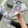 ⁦حذاء New balance 530 للنساء⁩ - الصورة ⁦2⁩