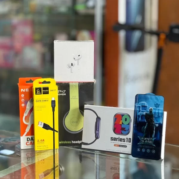 ⁦عرض خاص : هيدفون بلوتوث P47 +سماعات بلوتوث AIRPODS PRO 2+ ساعة ذكية + لصاقة حماية للشاشة+ وصلات شحن تايب سي يو اس بي ب 10$ فقط⁩ - الصورة ⁦1⁩
