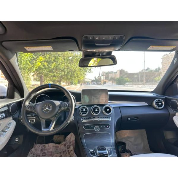 ⁦سيارة Mercedes C300/2016⁩ - الصورة ⁦3⁩