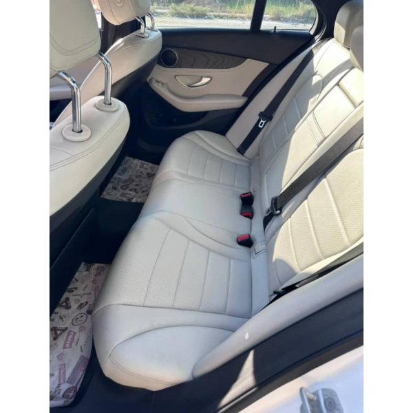 ⁦سيارة Mercedes C300/2016⁩ - الصورة ⁦4⁩