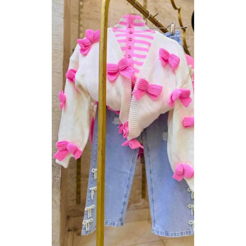 WhatsApp Image 2025-10-09 at 7.46.24 PM جاكيت نسائي تريكو - الصورة 1