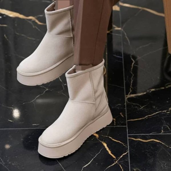 ⁦بوط نسائي UGG⁩ - الصورة ⁦10⁩