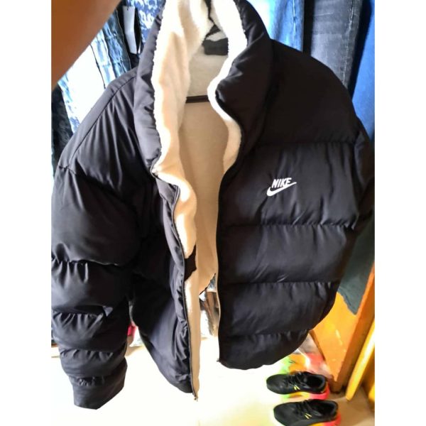 ⁦جاكيت رجالي Nike⁩ - الصورة ⁦2⁩