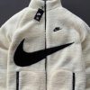 ⁦جاكيت رجالي Nike⁩ - الصورة ⁦3⁩