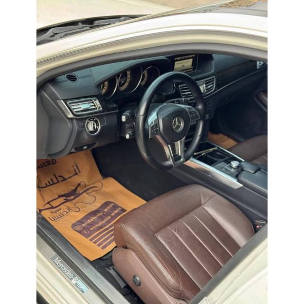 ⁦سيارة Mercedes E300/2015⁩ - الصورة ⁦4⁩