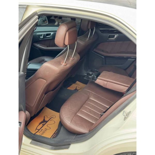⁦سيارة Mercedes E300/2015⁩ - الصورة ⁦5⁩