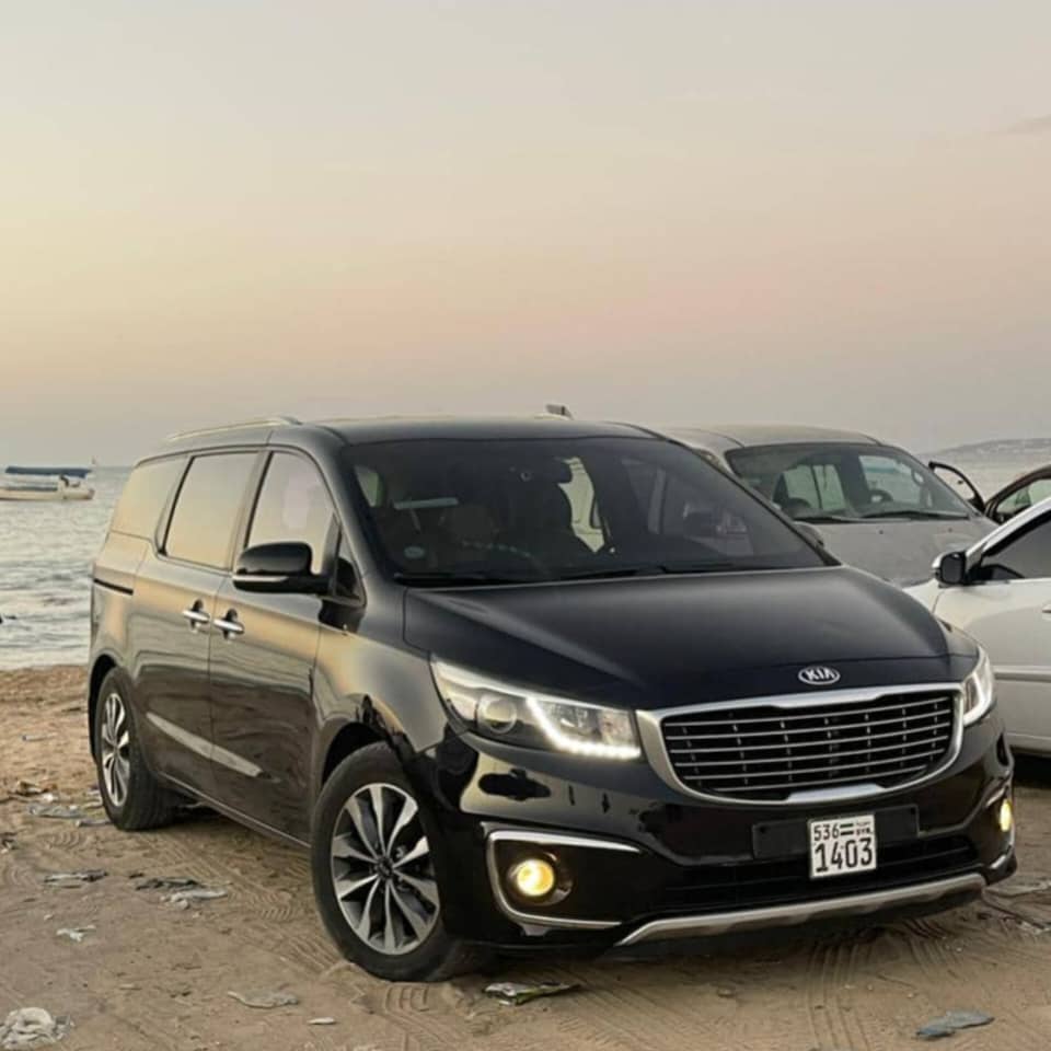 WhatsApp Image 2025-10-28 at 2.29.31 AM سيارة كيا كرنفال 2015 - الصورة 1