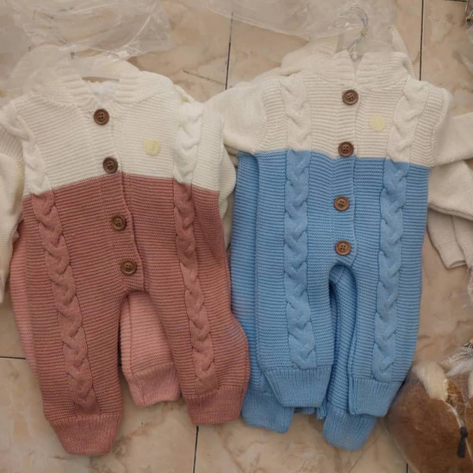 WhatsApp Image 2025-10-17 at 1.59.58 AM أفرول بيبي صوف - الصورة 1