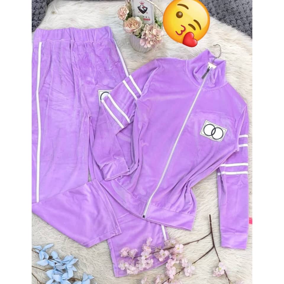 WhatsApp Image 2025-10-29 at 2.51.25 AM (2) بيجاما نسائية مخمل - الصورة 1