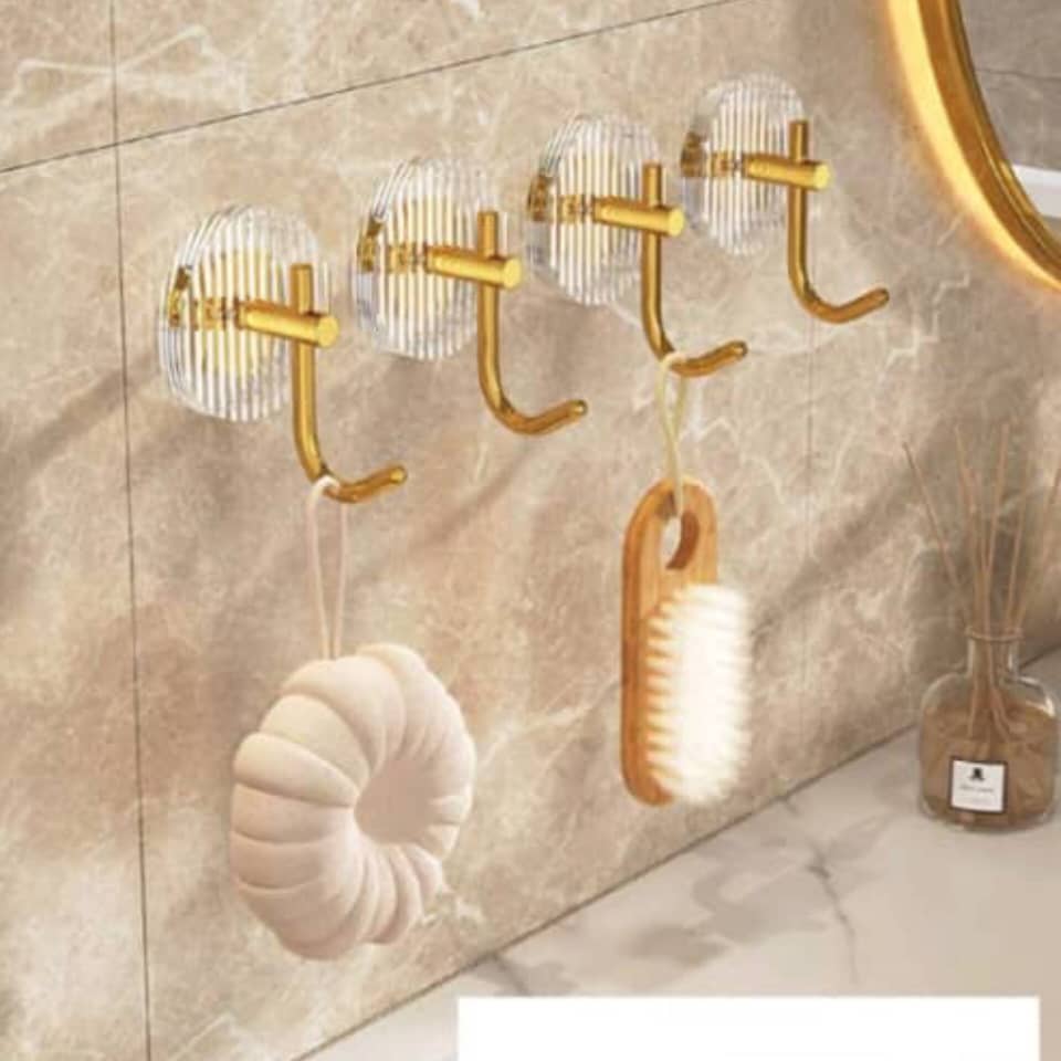 WhatsApp Image 2025-10-29 at 3.02.28 AM علاقات حائط ذهبية - الصورة 1