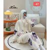 ⁦بيجاما نسائية فرو⁩ - الصورة ⁦3⁩