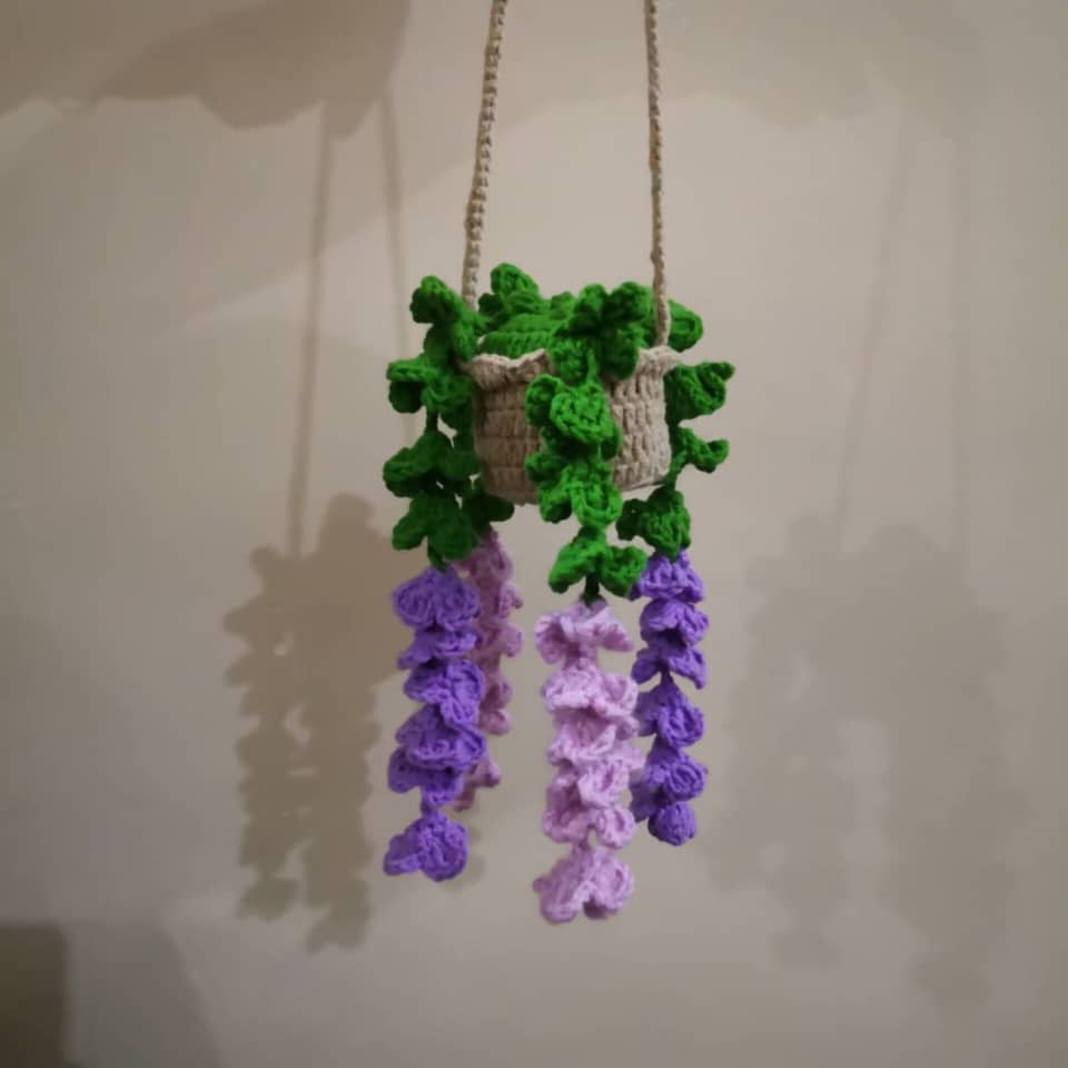 WhatsApp Image 2025-11-17 at 3.53.07 AM سلة ورد كروشيه - الصورة 1