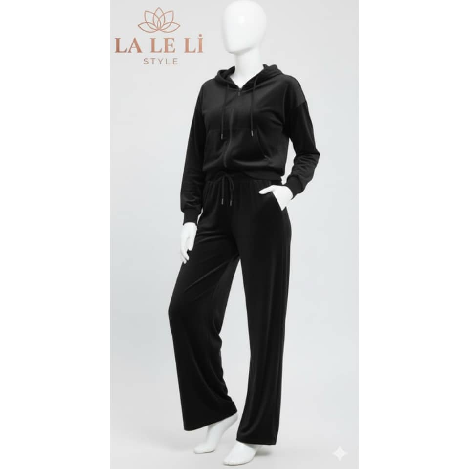 WhatsApp Image 2025-11-25 at 9.31.40 PM بيجاما نسائية مخمل - الصورة 1