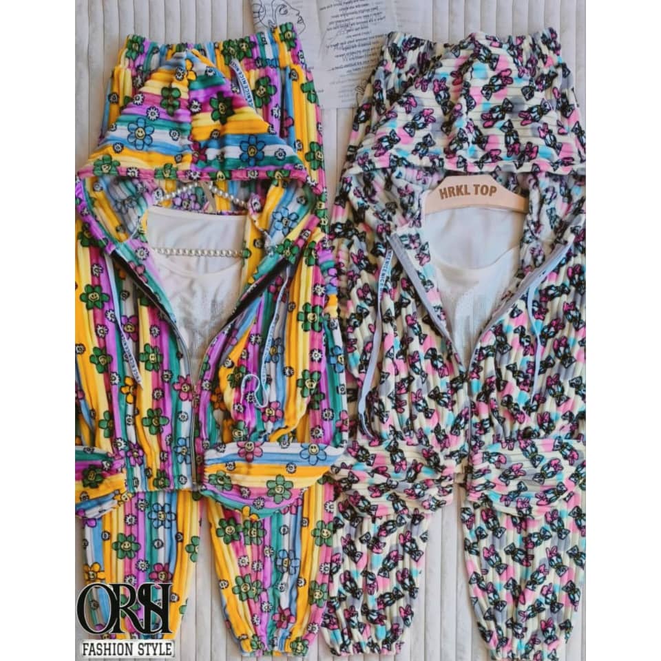 WhatsApp Image 2025-12-03 at 6.41.41 PM (1) بيجاما نسائية 3قطع - الصورة 1