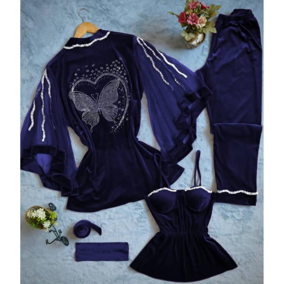 WhatsApp Image 2025-12-03 at 6.44.25 PM بيجاما نسائية 3قطع - الصورة 1