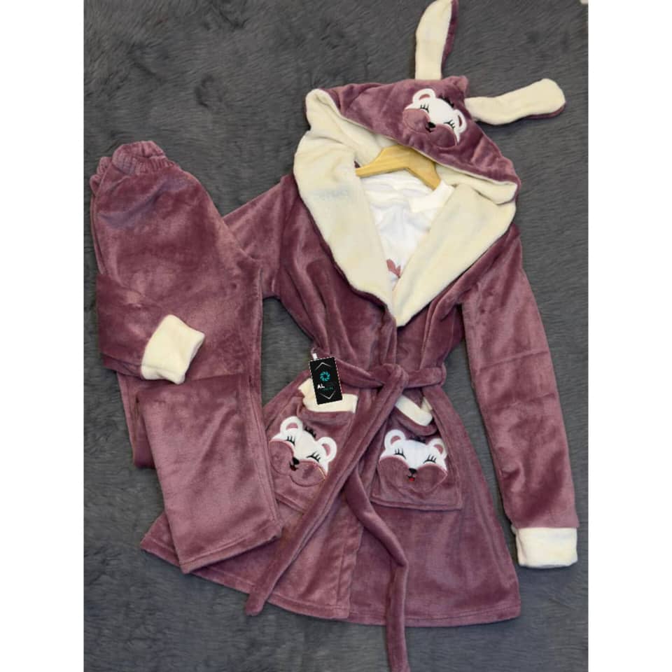 WhatsApp Image 2025-12-07 at 3.19.44 AM بيجاما نسائية 3قطع - الصورة 1