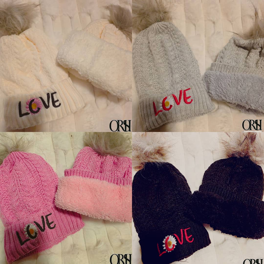 WhatsApp Image 2025-12-10 at 12.41.16 AM قبعة بناتية صوف - الصورة 1