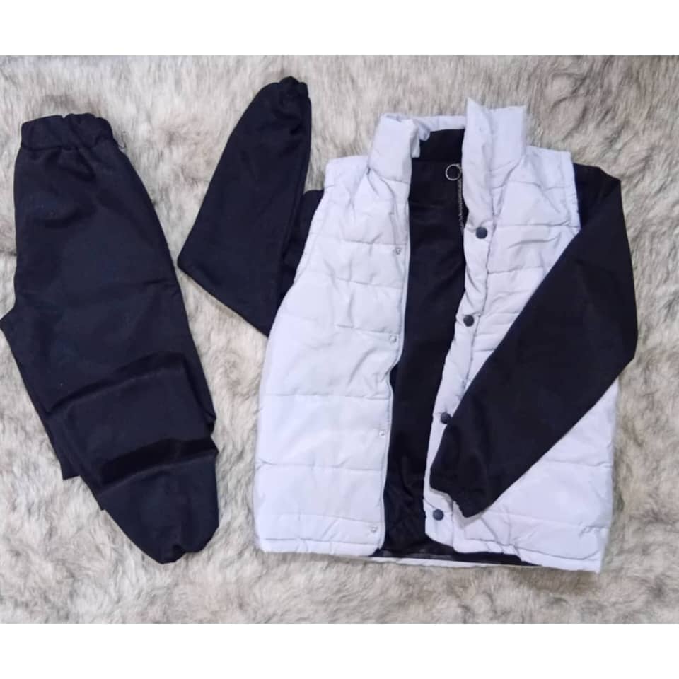 WhatsApp Image 2025-12-16 at 1.50.50 AM طقم رجالي 3قطع - الصورة 1